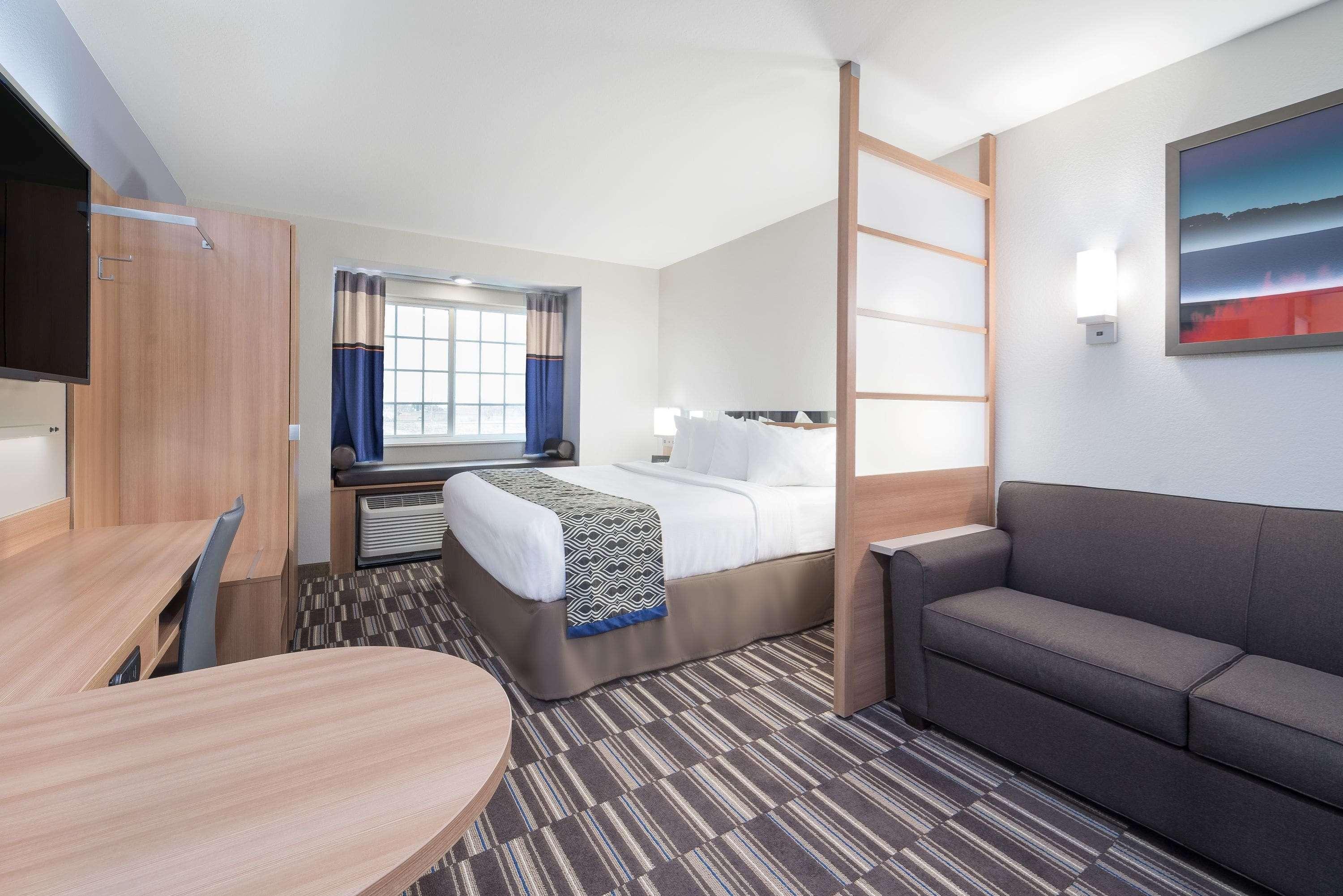 Microtel Inn & Suites By Wyndham Moorhead Fargo Area Esterno foto